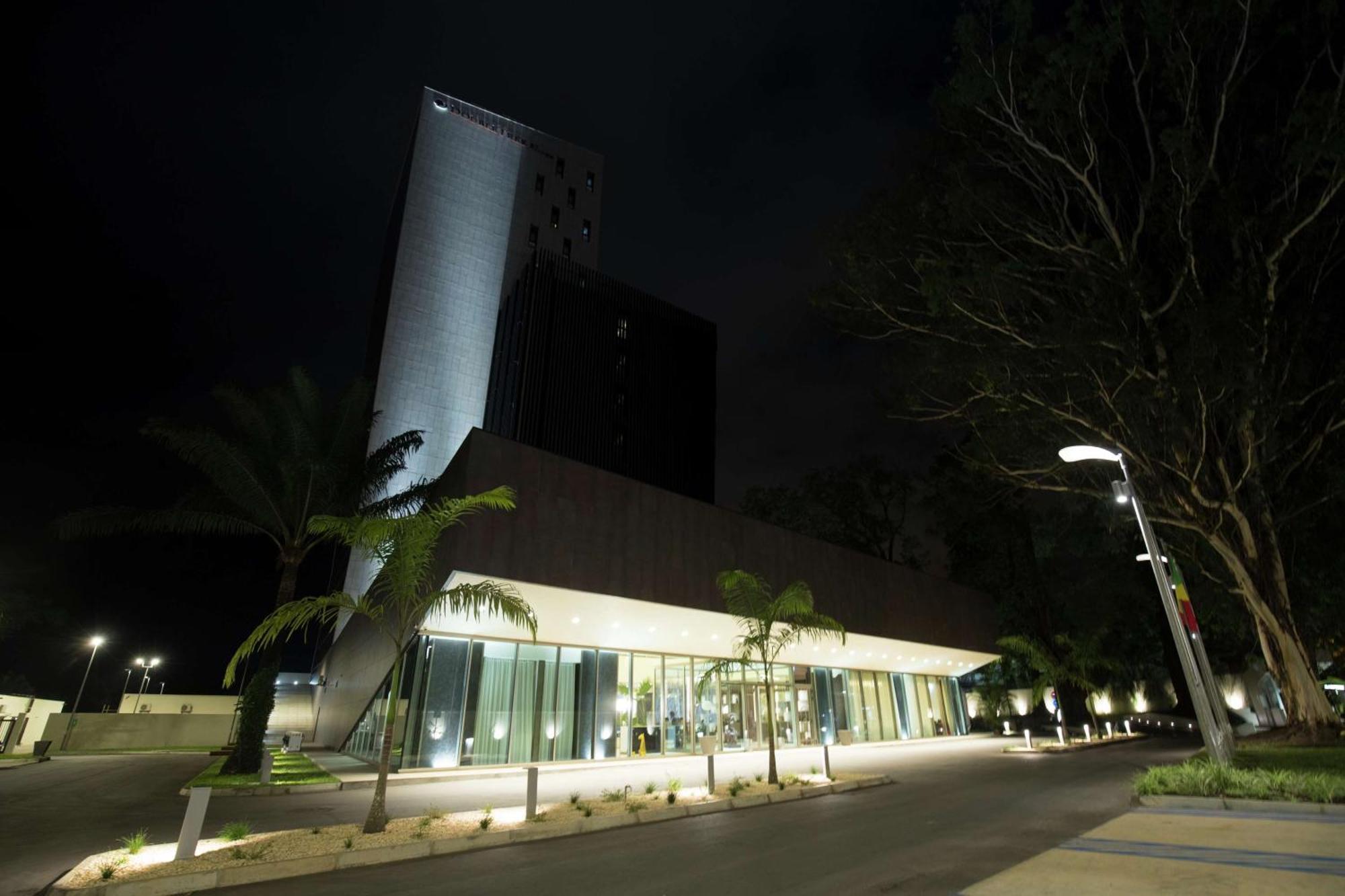 Doubletree By Hilton Pointe-Noire City Centre Pointe Noire Exteriör bild
