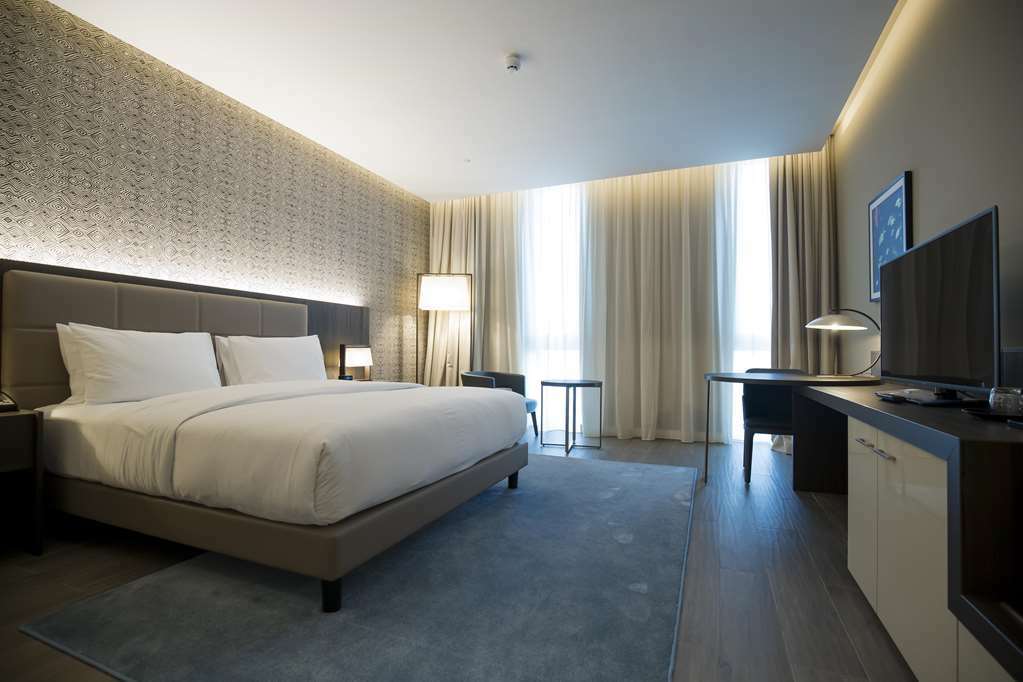 Doubletree By Hilton Pointe-Noire City Centre Pointe Noire Rum bild